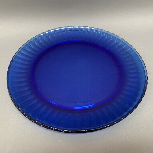 Colorex Cobalt Blue Dinner Glass Plates Fluted Edge Scalloped Brazil Lot of 2 - Picture 6 of 10